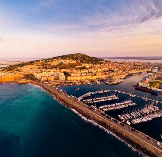 Joli Studio Au Mont St Clair Avec Vue Sur La Mer Apartment Sete Exterior photo